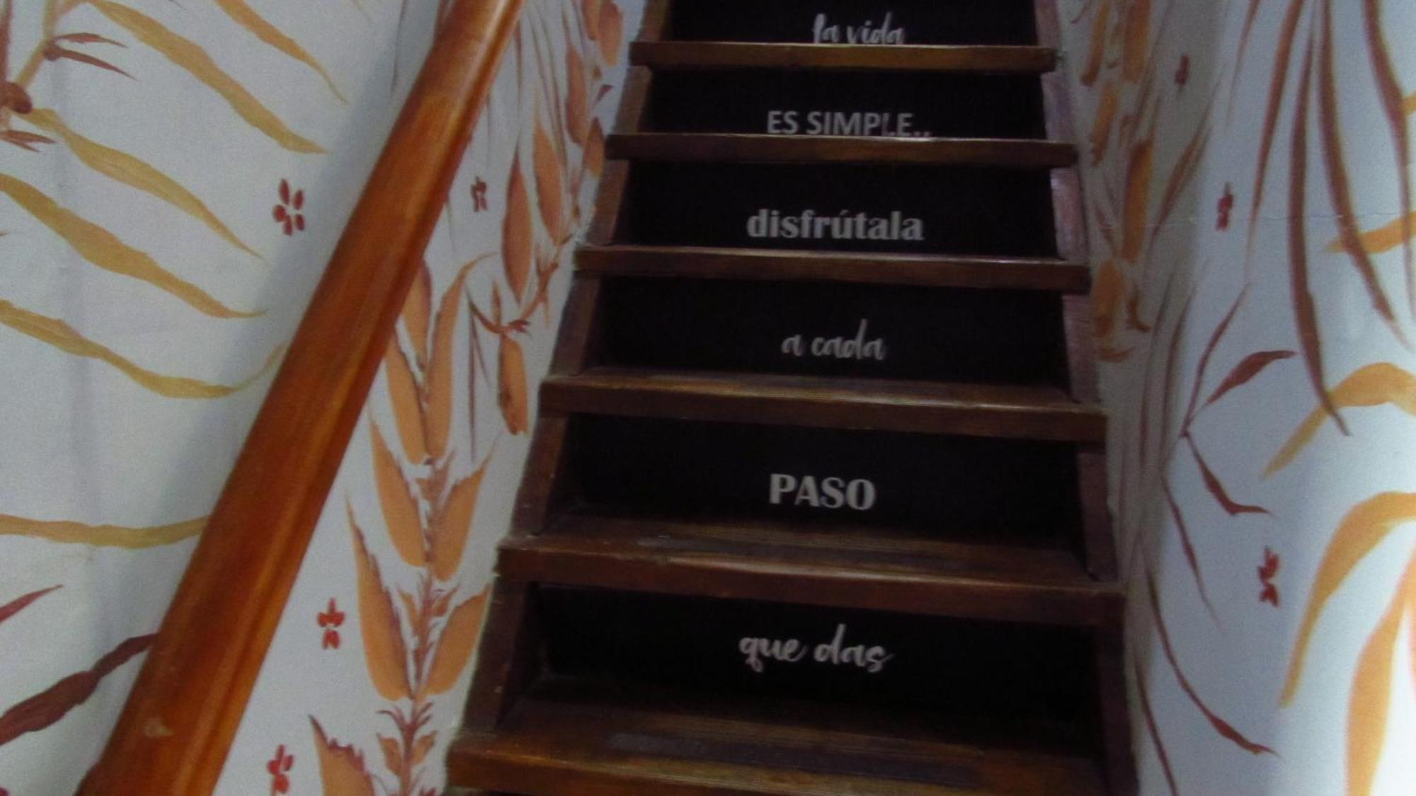 Berkana Hostel Bariloche Экстерьер фото